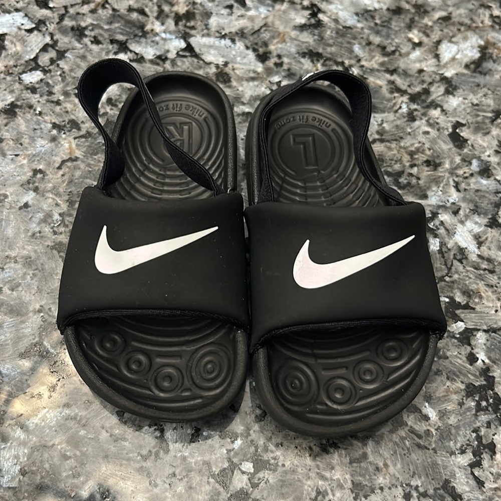 Nike Kawa 8C Baby Toddler Slide fits 5.5 - 6